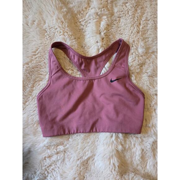 Nike Dri Fit Swoosh Non Padded Sports Bra in Desert Berry size Small - Picture 1 of 4